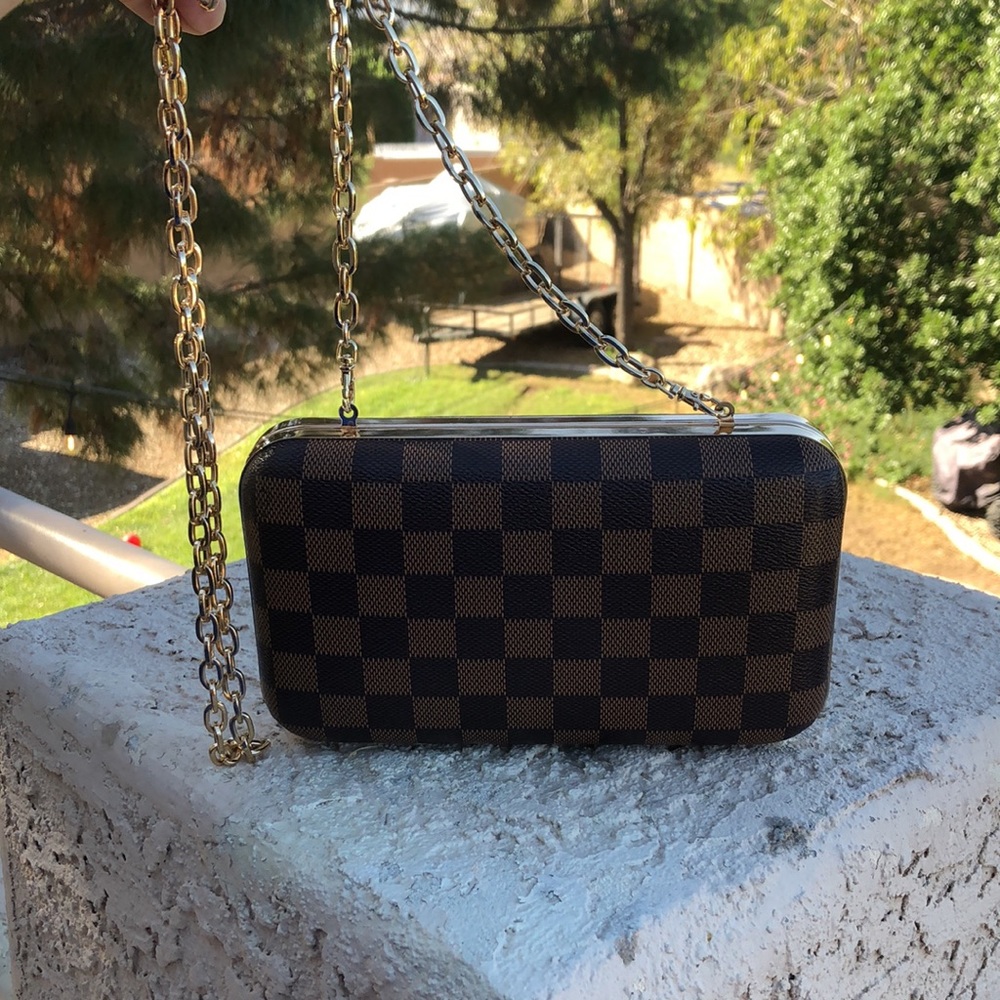 Purse - Picture 2 of 3